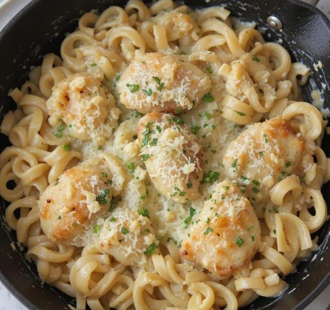 Garlic Parmesan Chicken Pasta