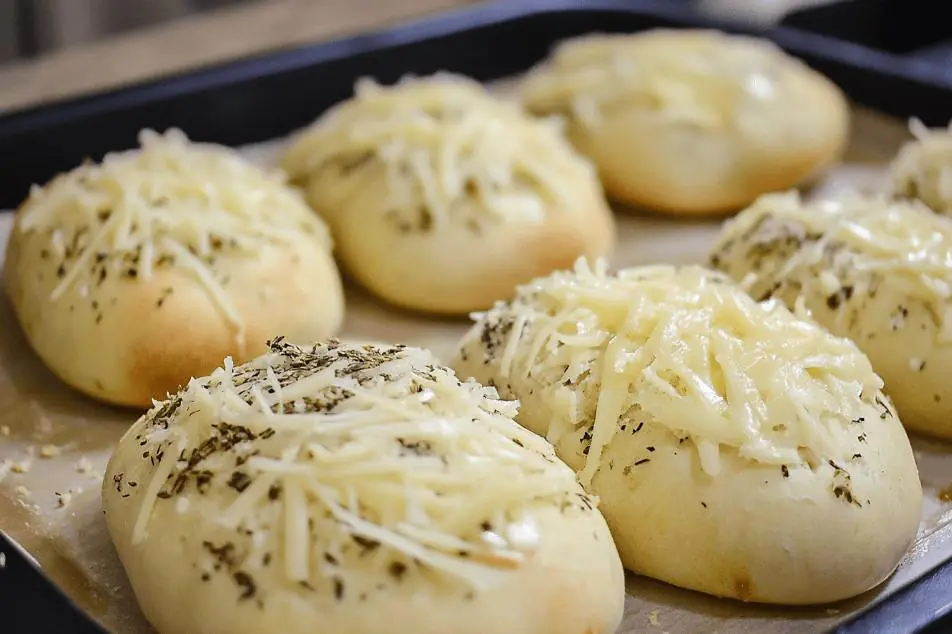 Italian herbs and cheese bread
